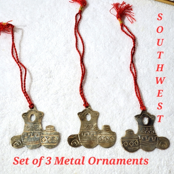 Set of 3 Etched Metal Southwest Native American Pottery Orn… - Picture 1 of 4